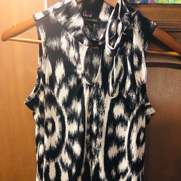 B&W Blouse by Susan Lawrence - Picture 2 of 5